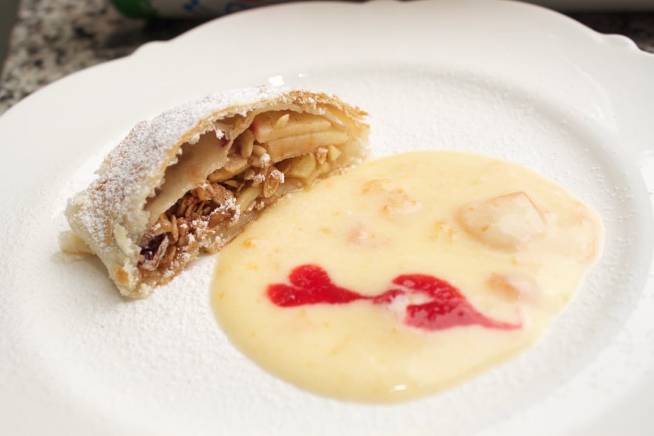A Dessert with a Twist: Apple Strudel with Granola, and Apricots-Vanilla Cream