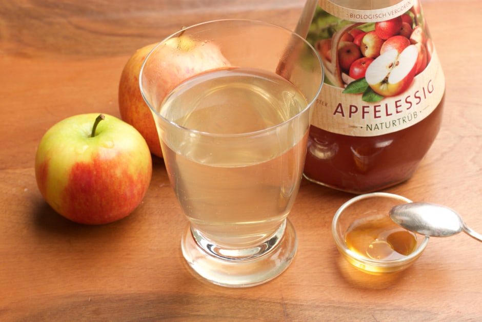 Apple cider vinegar drink with honey