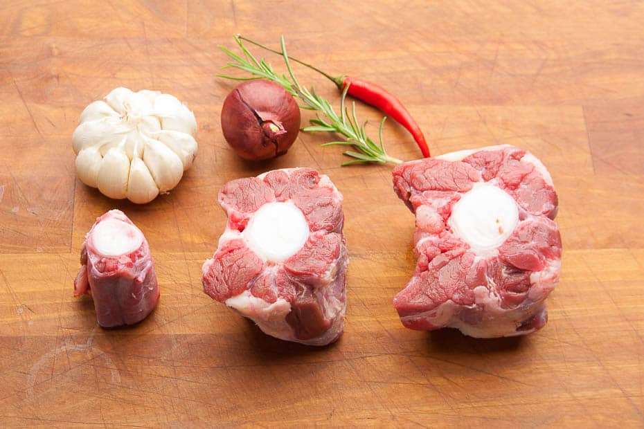 ingredients for oxentail soup - oxtail
