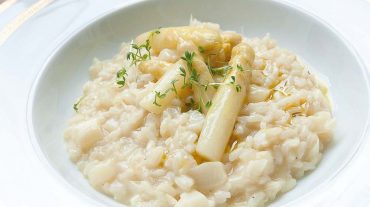 recipe image of asparagus risotto with cress