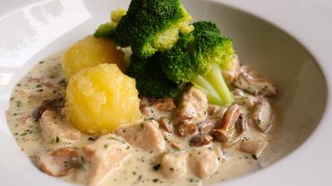 vegetarian goulash recipe image