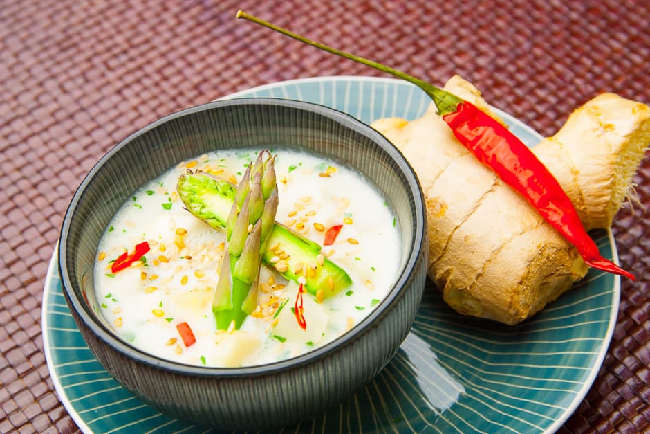 Recipe picture for asparagus soup with coconut milk.