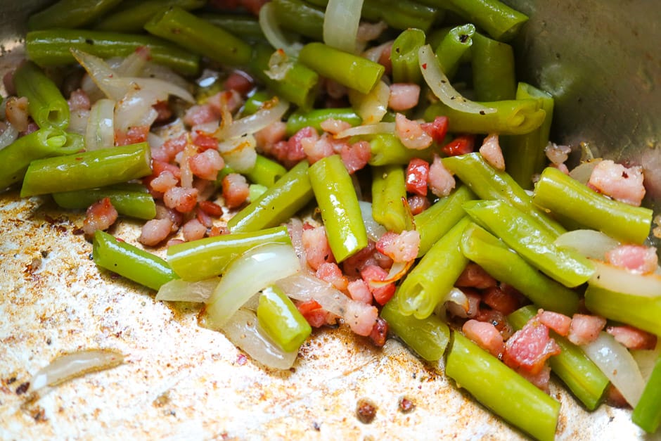 Beans with bacon and onions