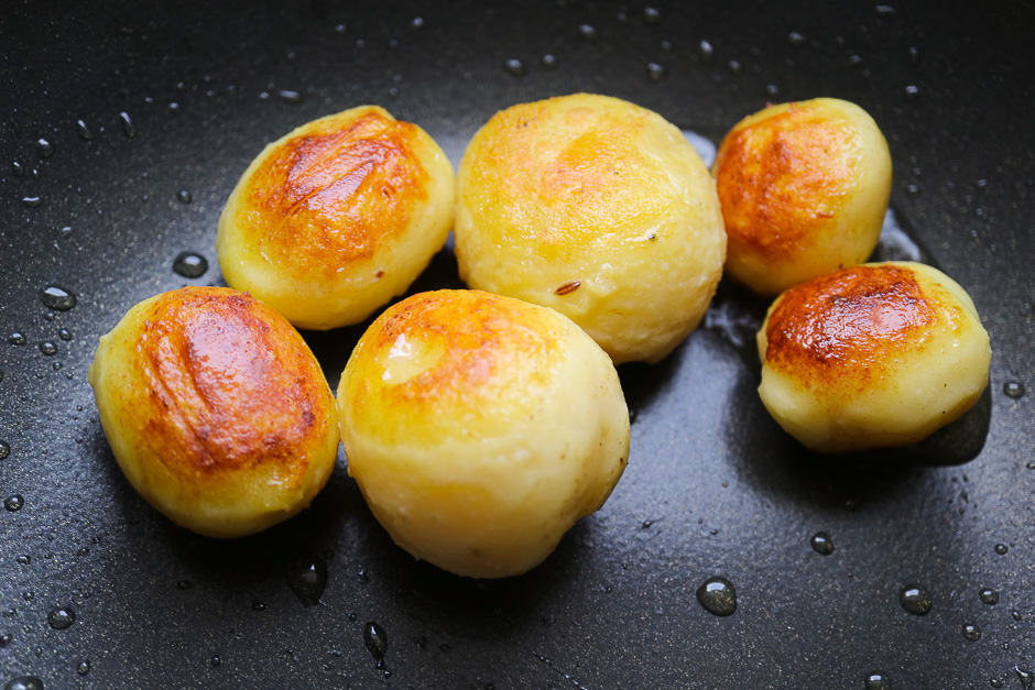 Potatoes in the pan