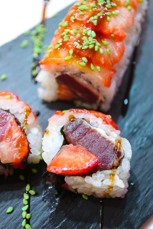 Tuna sushi with strawberries