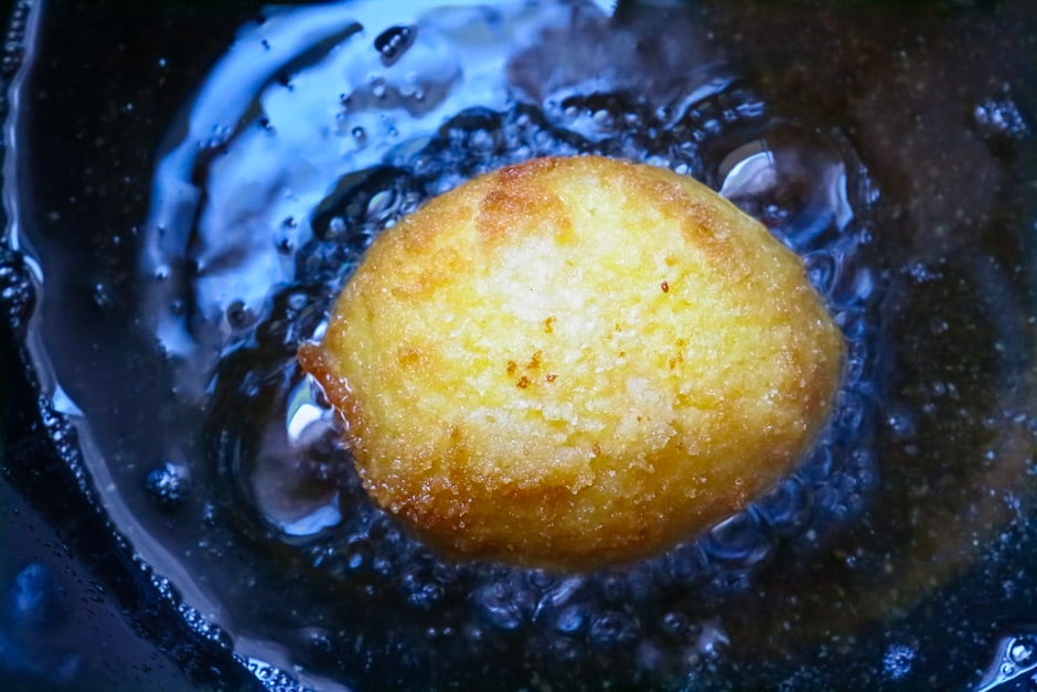 Breaded egg when frying
