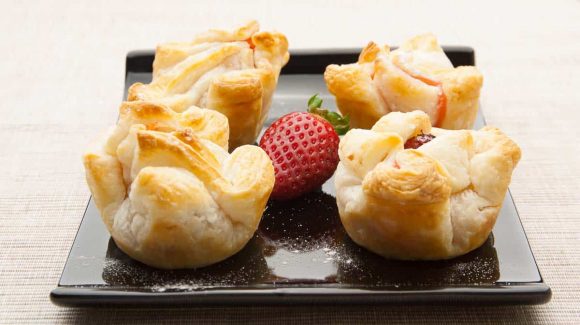 Strawberries with puff pastry