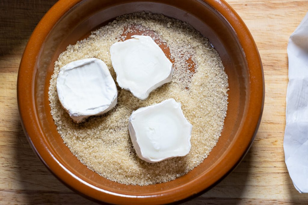 Goat cheese slices in sugar