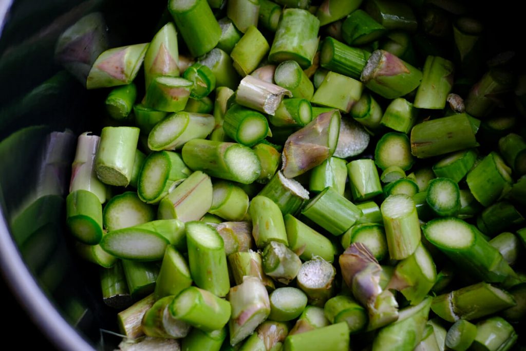 green asparagus pieces