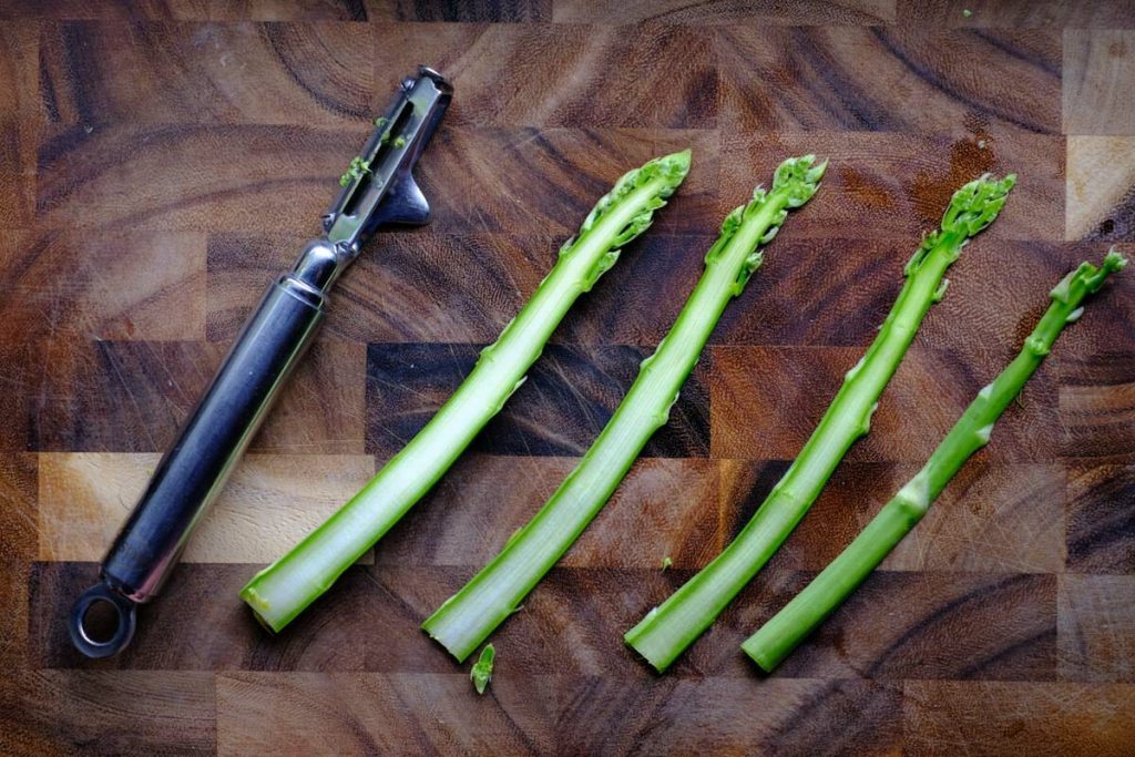 Green asparagus strips