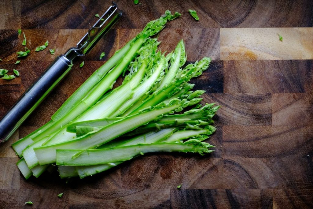 Green asparagus strips