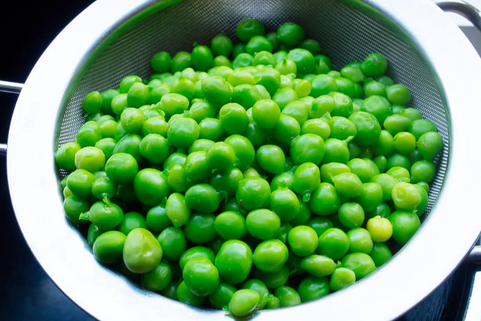 blanched, freshly cooked peas