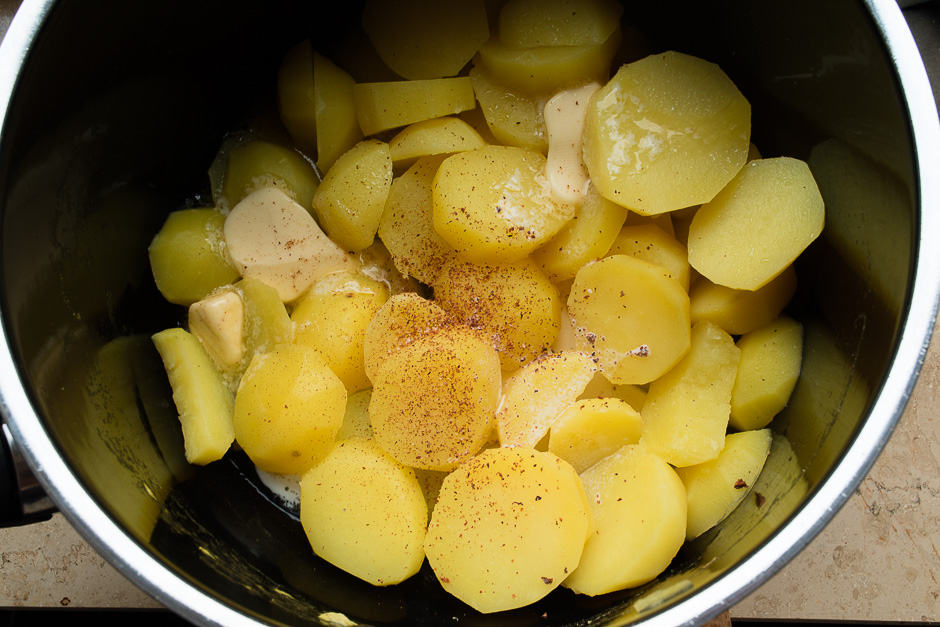 Prepare mashed potatoes yourself.