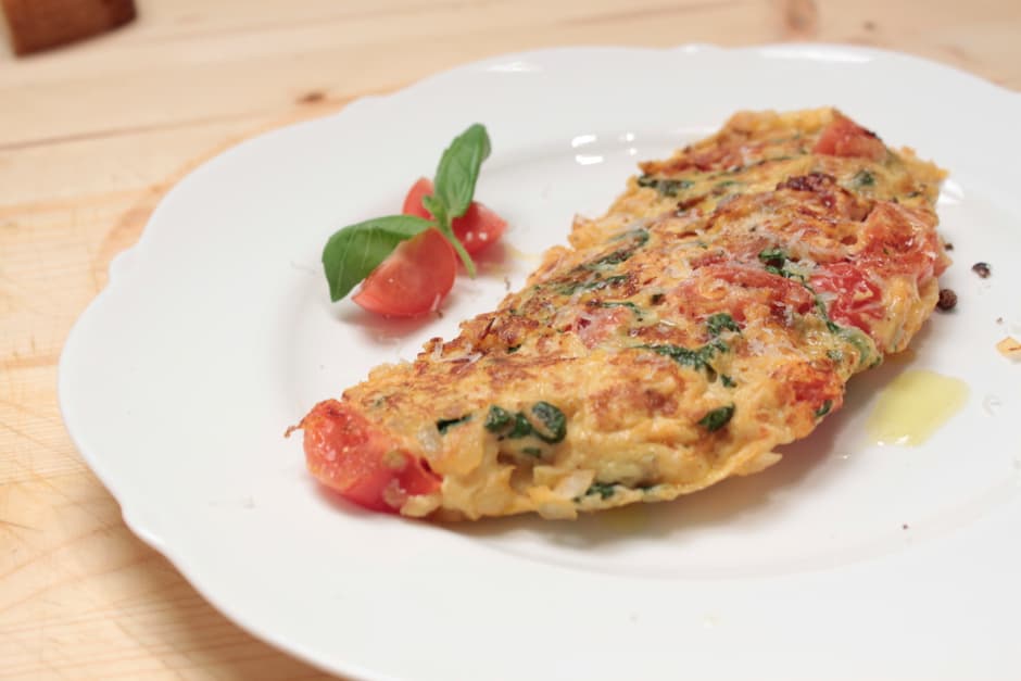 Tomato omelette recipe image
