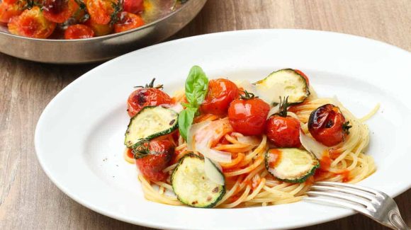 Spaghetti with tomato sauce recipe picture