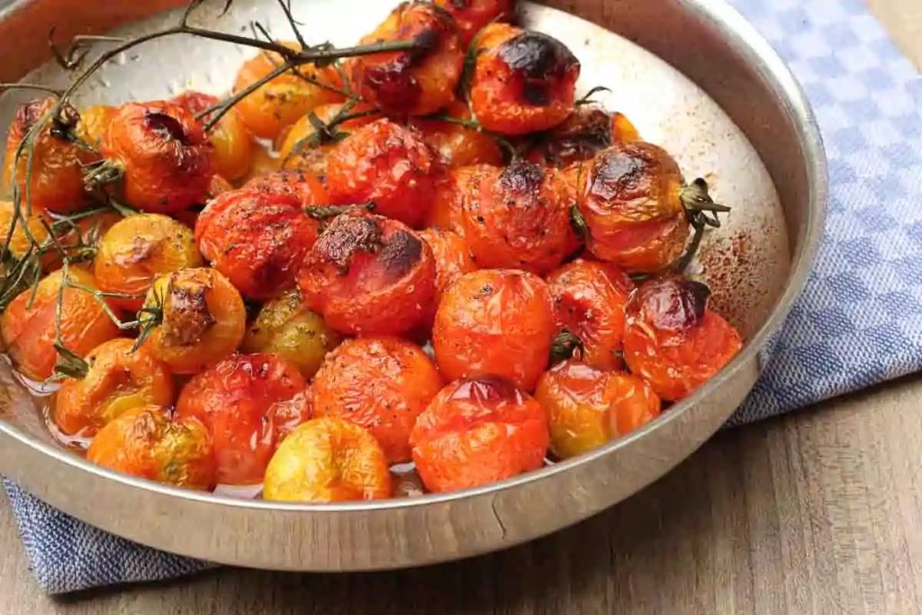 Oven caramelized tomatoes