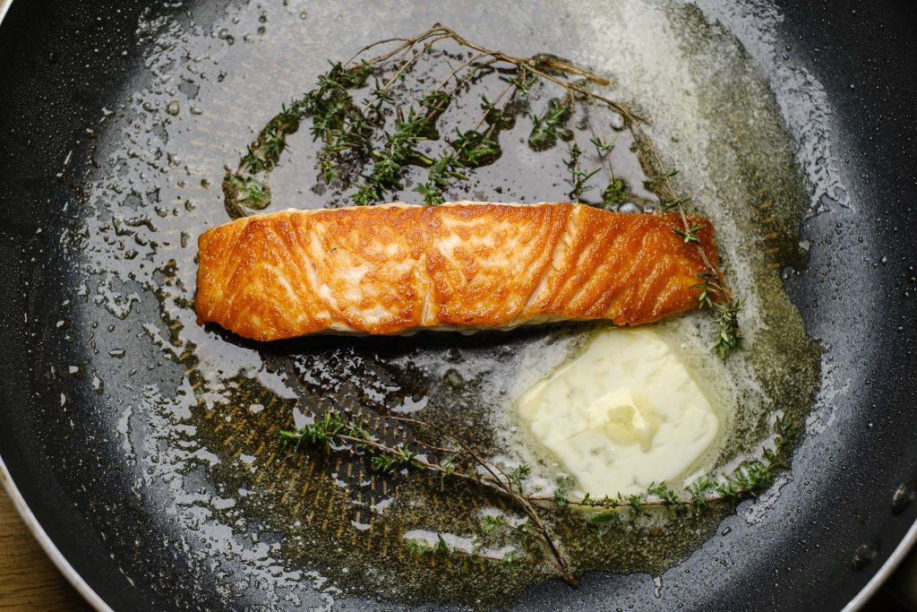 Salmon fry with butter