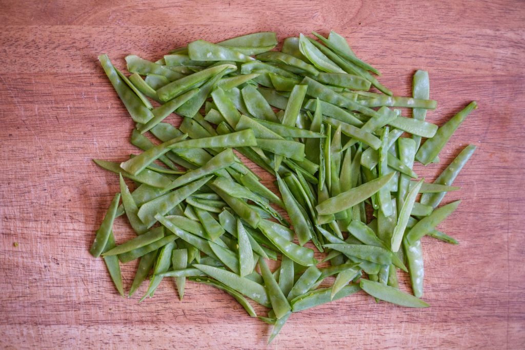 Cut snow peas