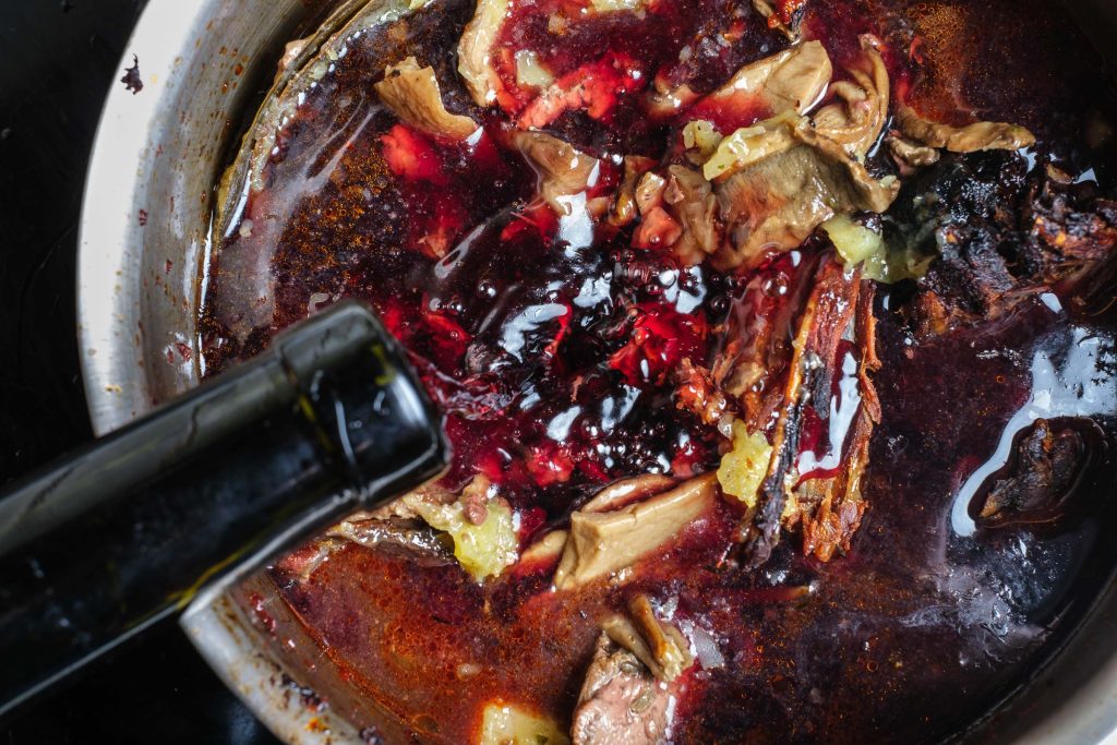 Add red wine to the roasted pheasant sauce